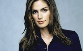 Cindy Crawford, Fashion Icon, Biography, Career And Net Worth